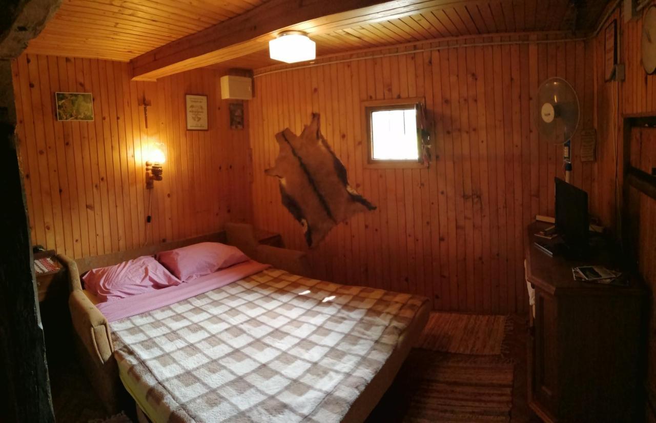 Robinzonski Smjestaj Tepes Tuheljske Toplice Exterior photo
