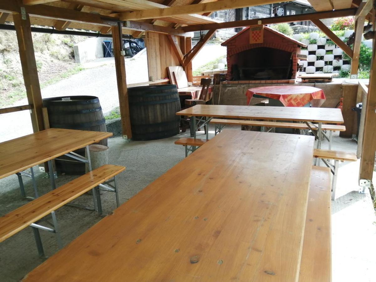 Robinzonski Smjestaj Tepes Tuheljske Toplice Exterior photo